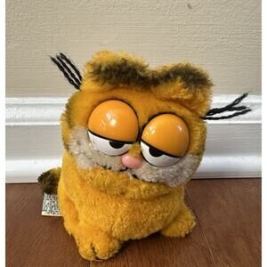Vintage Dakin Garfield Cat Plush Sitting Stuffed Animal 6” Toy Figure 1981